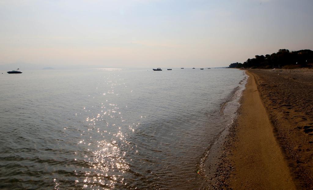 פוליכרונו Beach Front Chanioti מראה חיצוני תמונה