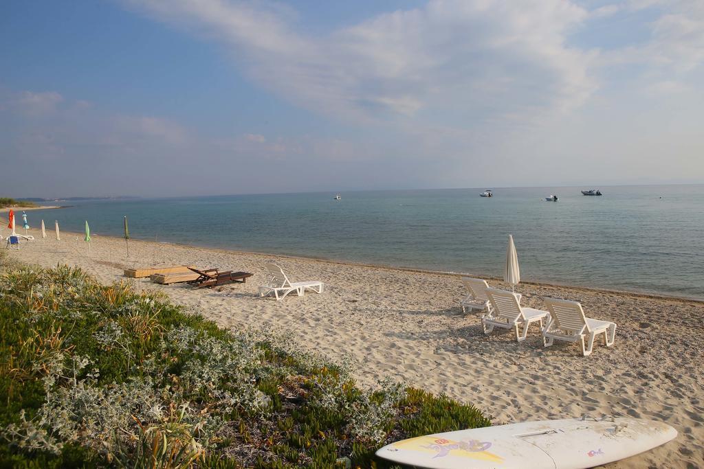 פוליכרונו Beach Front Chanioti מראה חיצוני תמונה