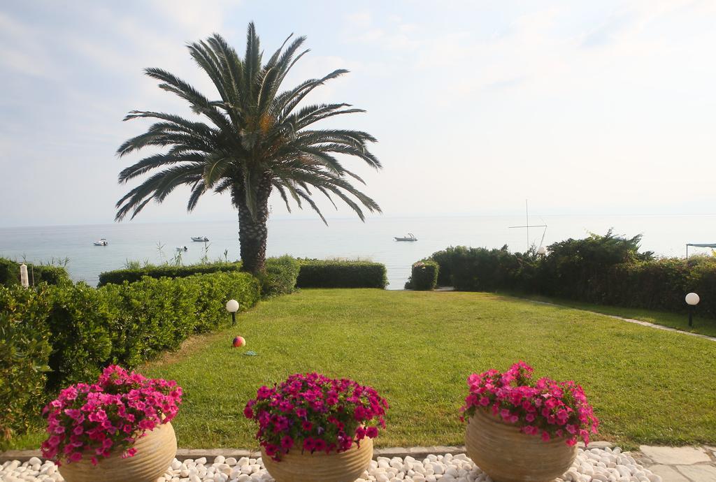 פוליכרונו Beach Front Chanioti מראה חיצוני תמונה