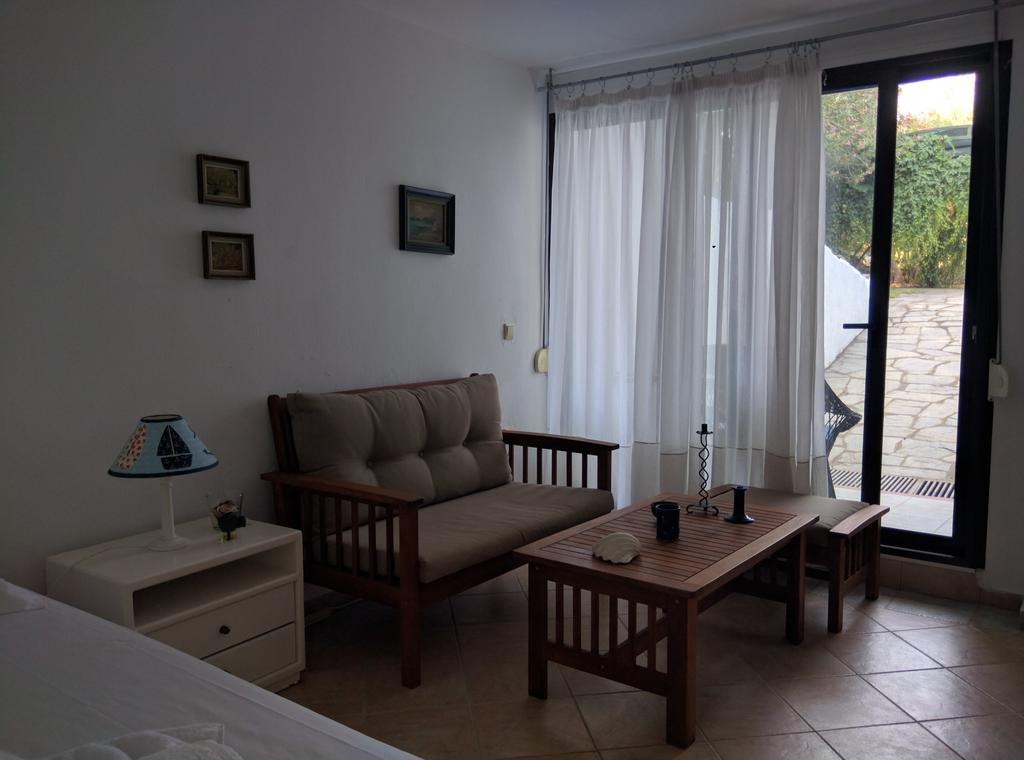 פוליכרונו Beach Front Chanioti מראה חיצוני תמונה