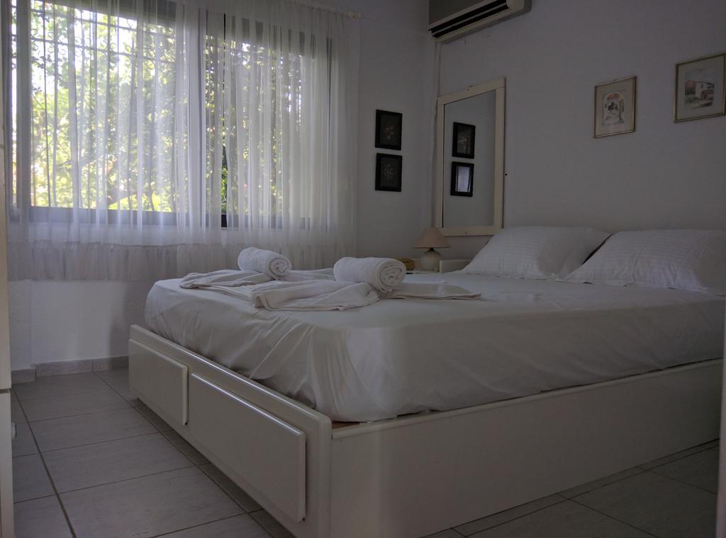 פוליכרונו Beach Front Chanioti מראה חיצוני תמונה